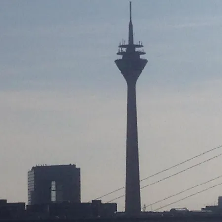 بيت شباب Dormitorium Wohnraum Auf Zeit كارست