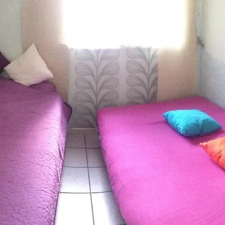 Dormitorium Wohnraum Auf Zeit カールスト