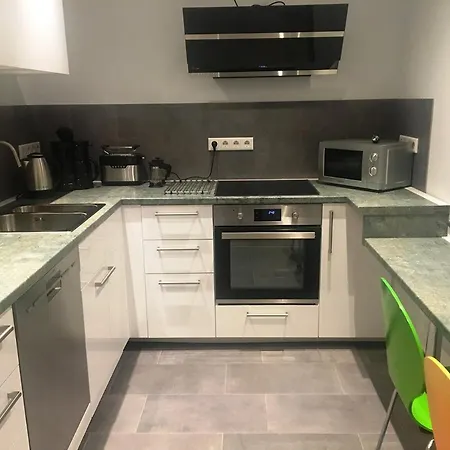 بيت شباب Dormitorium Wohnraum Auf Zeit *