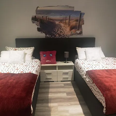 بيت شباب Dormitorium Wohnraum Auf Zeit كارست