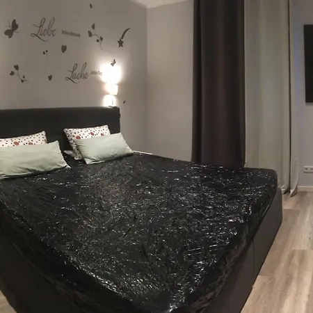 Dormitorium Wohnraum Auf Zeit * カールスト