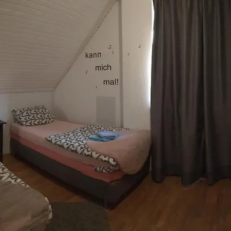 Dormitorium Wohnraum Auf Zeit Hostal
