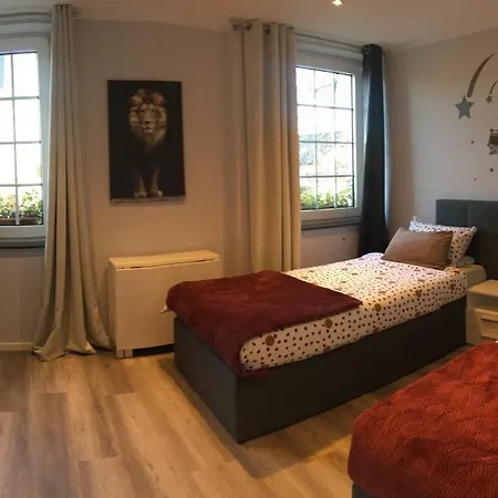 بيت شباب Dormitorium Wohnraum Auf Zeit