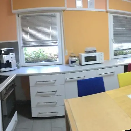 Dormitorium Wohnraum Auf Zeit * Kaarst