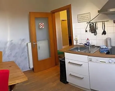 Vandrarhem Dormitorium Wohnraum Auf Zeit *