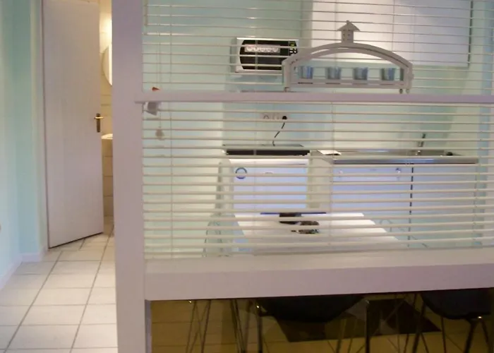 Auberge de jeunesse Dormitorium Wohnraum Auf Zeit *