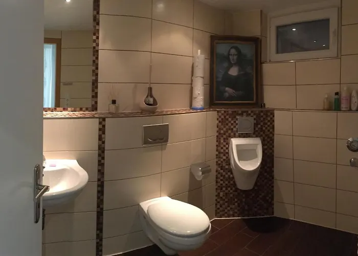 Dormitorium Wohnraum Auf Zeit *