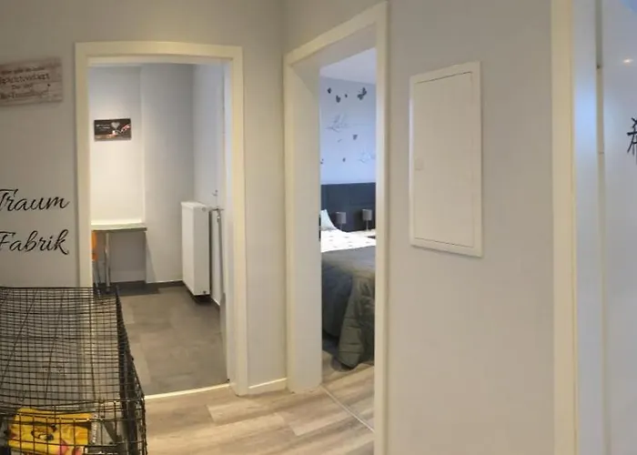 Hostel Dormitorium Wohnraum Auf Zeit